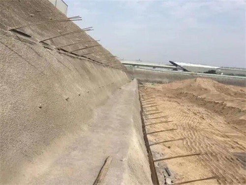 松江河道边坡加固